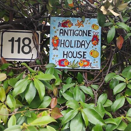 Antigone Holiday House Villa Mondello Exteriör bild